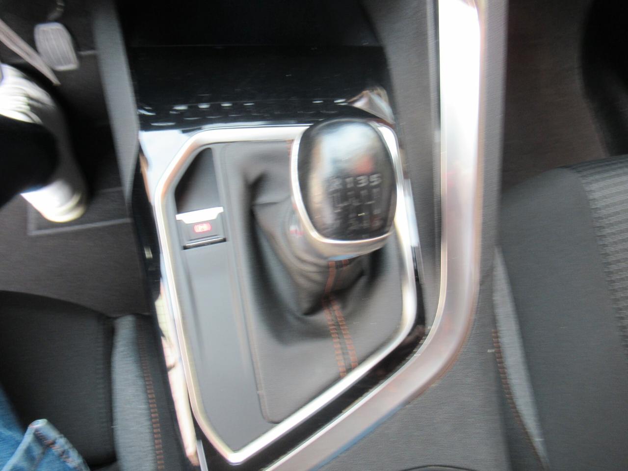 Peugeot 3008 BlueHDi 130 S&S Business