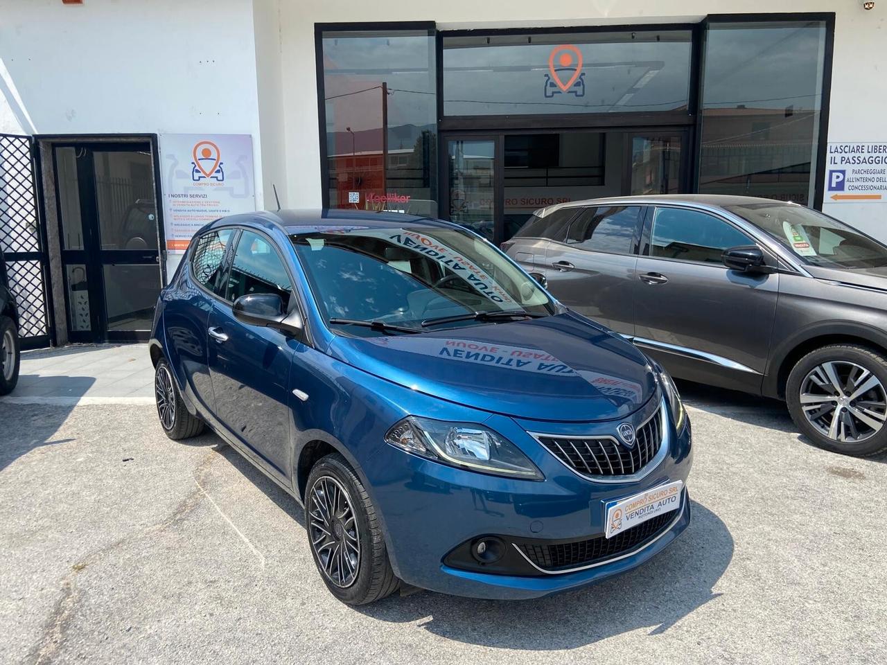 Lancia Ypsilon 1.0 Hybrid 5 porte Gold 2023