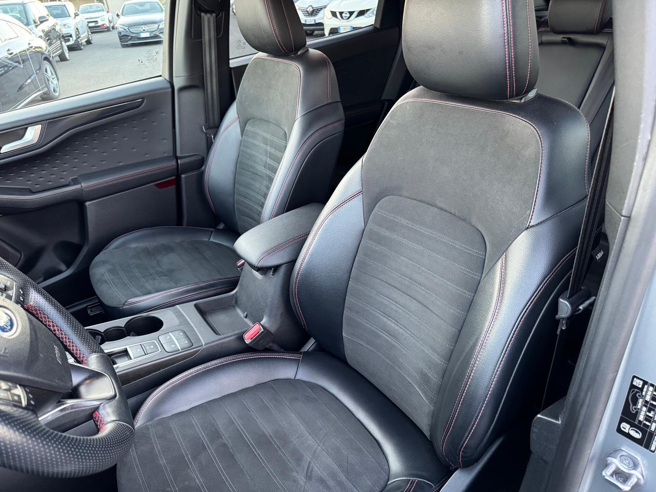 Ford Kuga 1.5 TDCI 120 CV S&S 2WD ST-Line