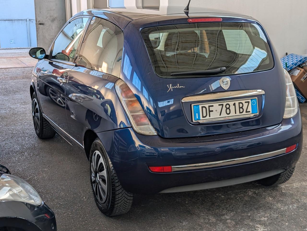 Lancia Ypsilon 1.2 GPL