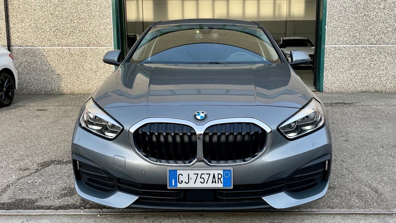 BMW 116D 1.5 ADVANTAGE 116CV - CRUISE CONTROL, CAR PLAY, NEOPATENTATI