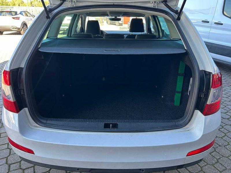 Skoda Octavia Wagon 1.6 TDI CR 110cv Executive DSG