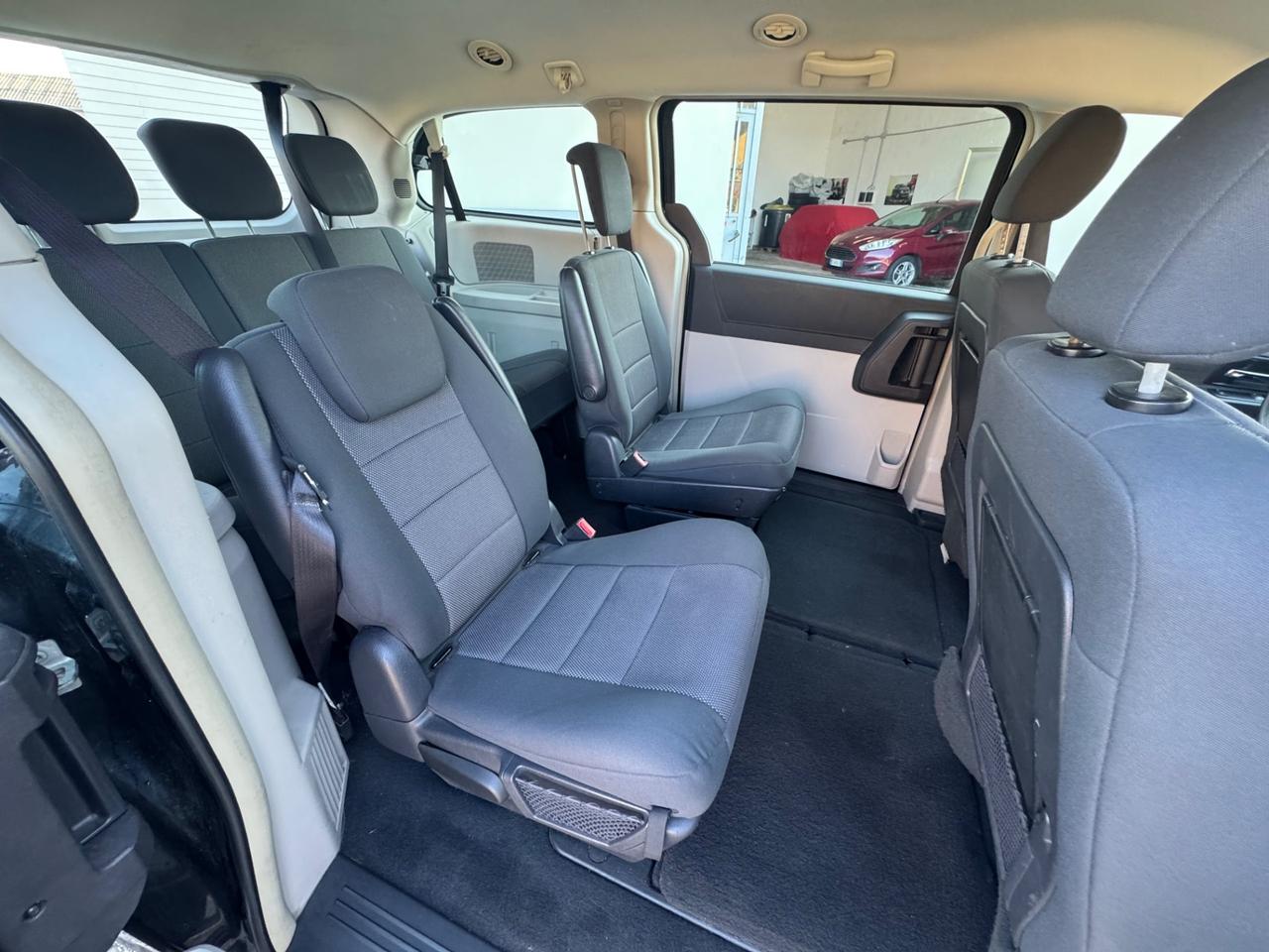 Chrysler Voyager Grand 2.8 CRD cat Limited Auto