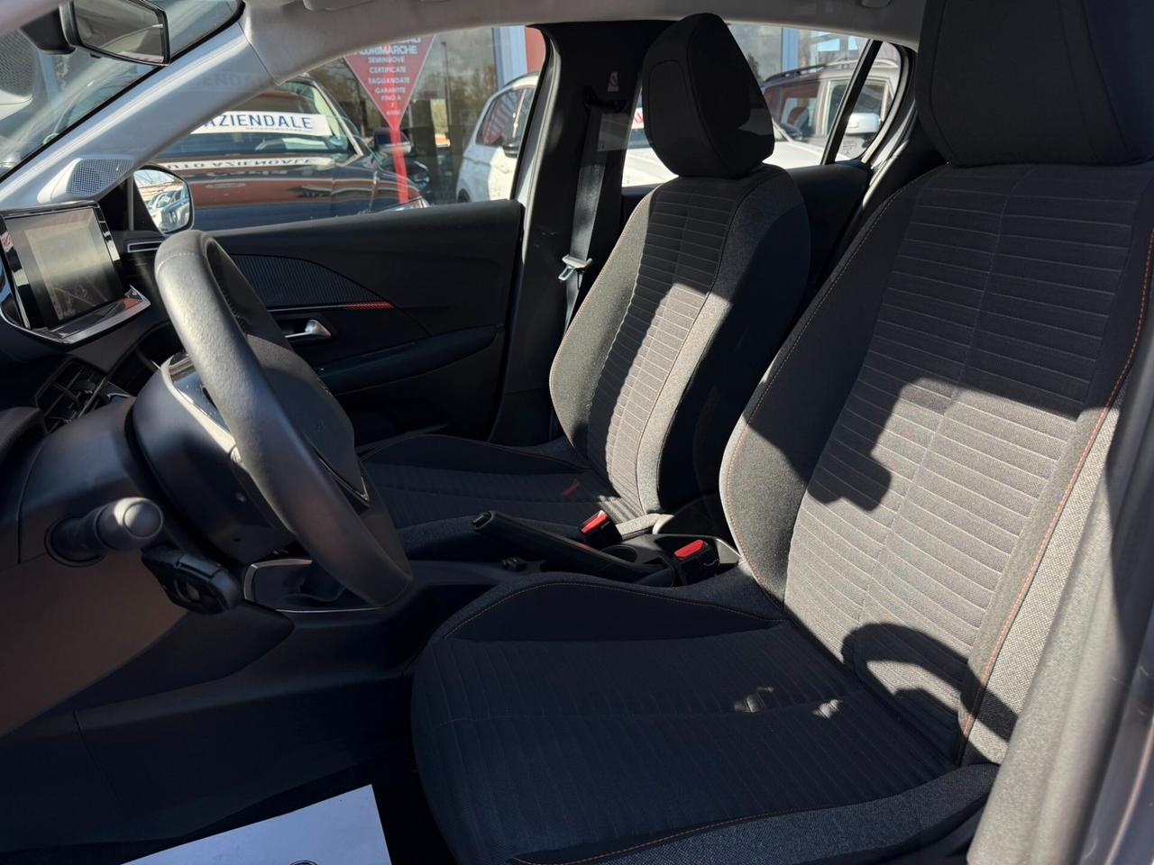 Peugeot 208 1.2 Benz. 75CV Allure 15.000KM - 2023