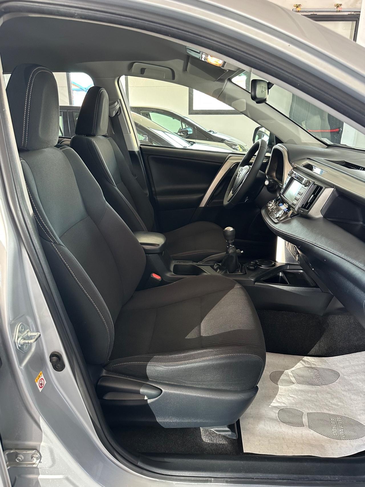 Toyota RAV 4 RAV4 2.0 D-4D 4WD Lounge