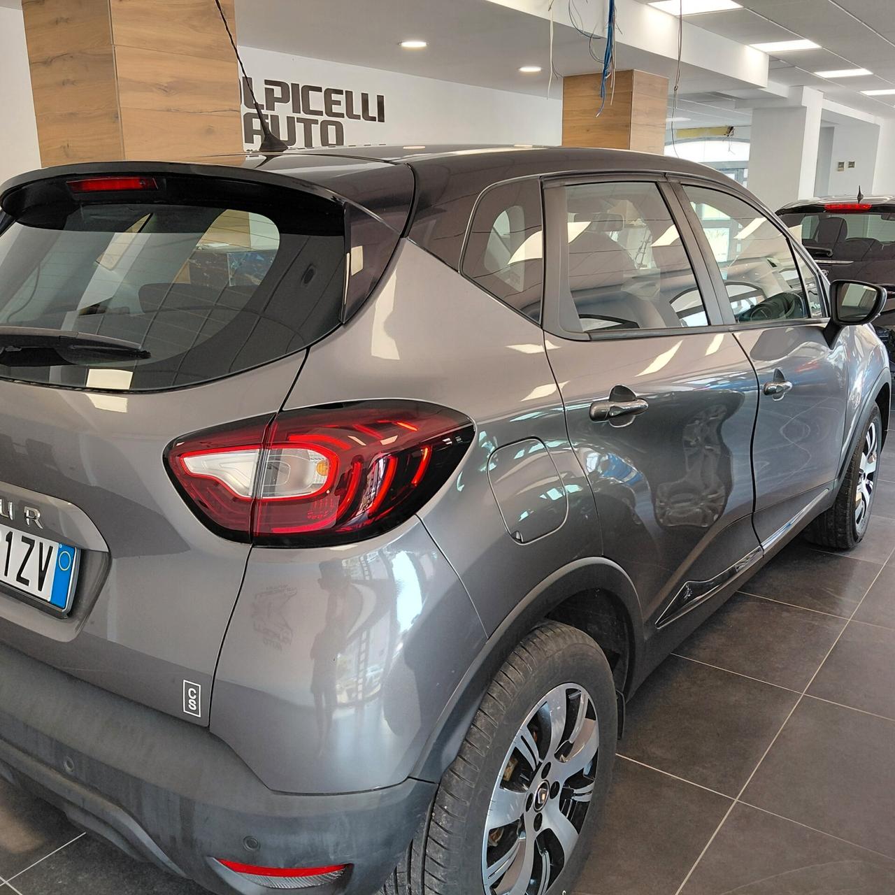 RENAULT CAPTUR ANNO 2018 BZ ADATTA NEOPATENTATI KM 40 MILA