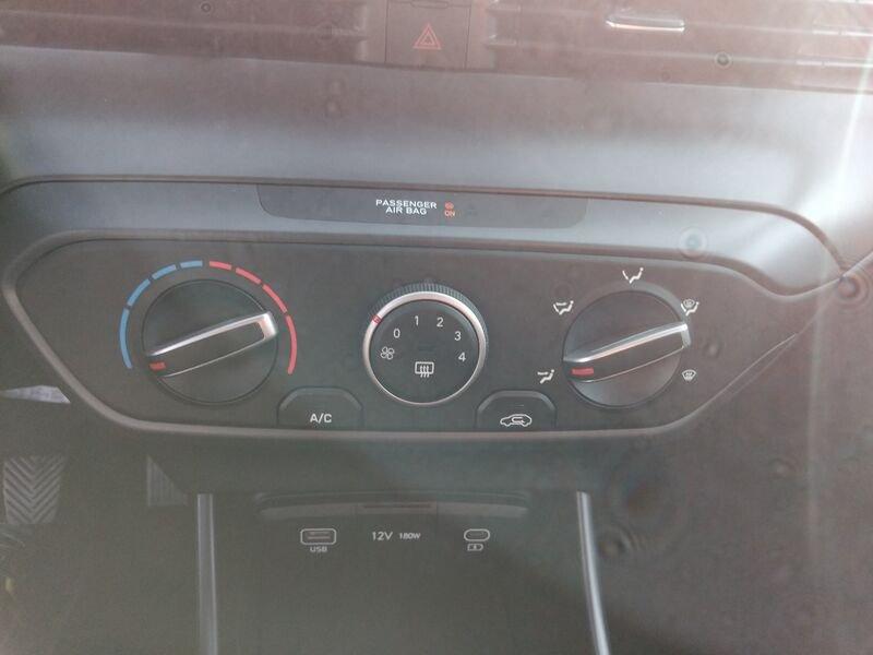 Hyundai i20 III 2023 1.2 mpi Connectline 79cv mt