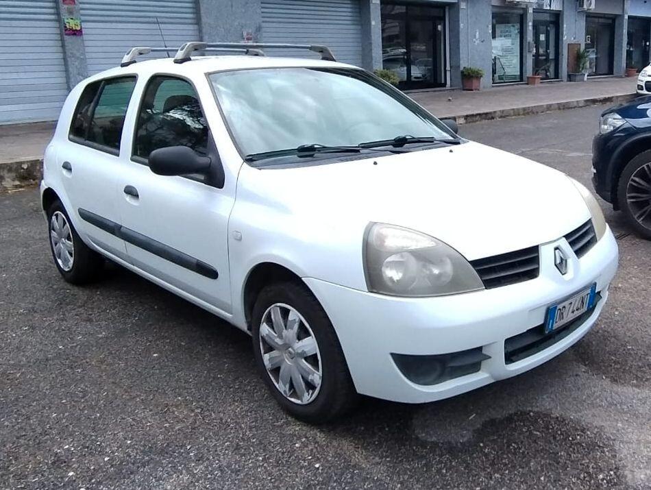 Renault Clio Storia 1.2 5 porte GPL Confort