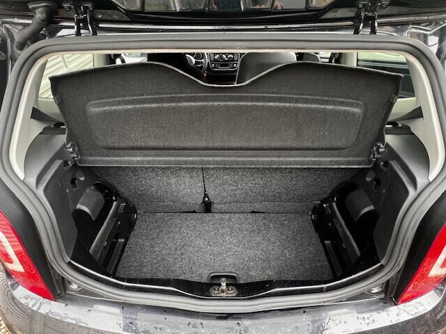 Volkswagen up! 1.0 3p. move ASG