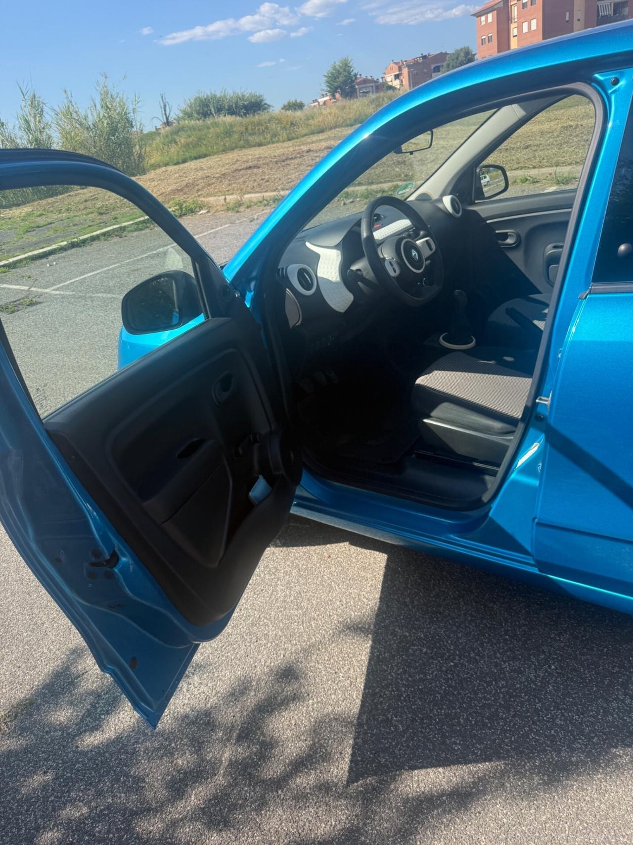Renault Twingo euro 6 neopatentati garanzia permute