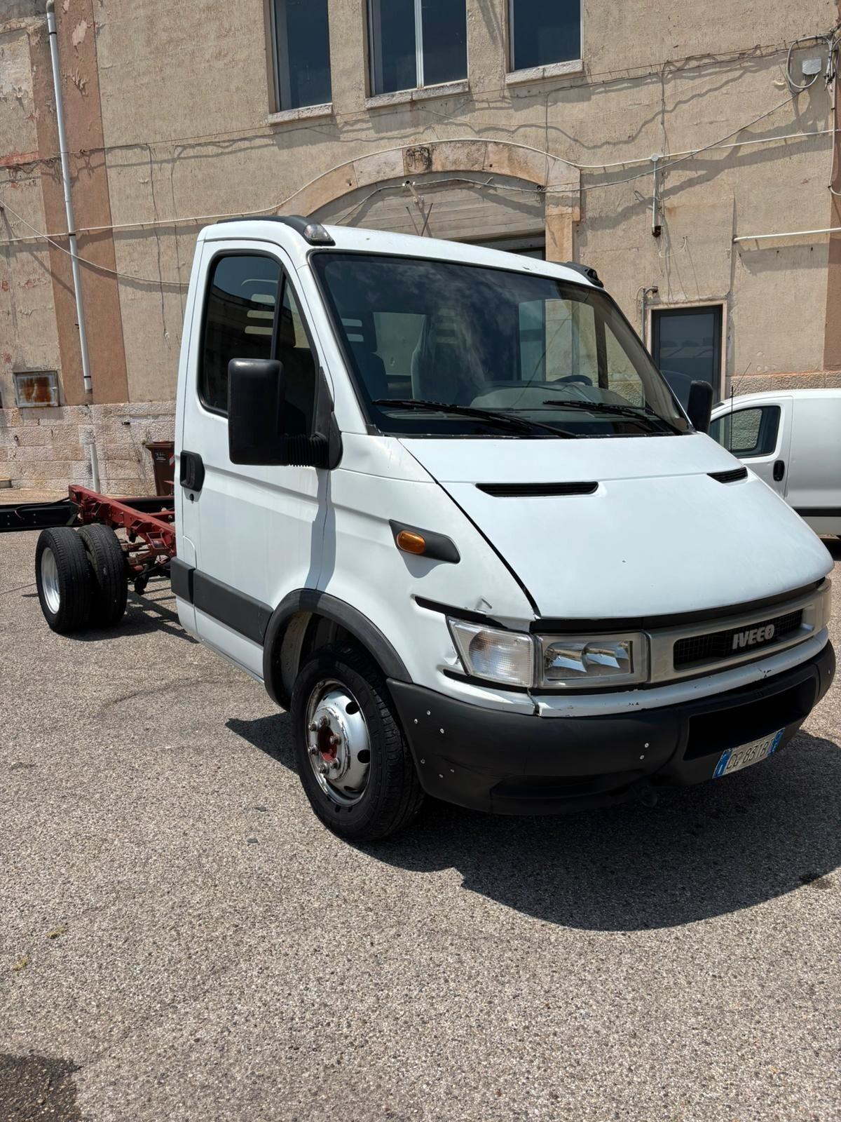 IVECO DAILY 35C13