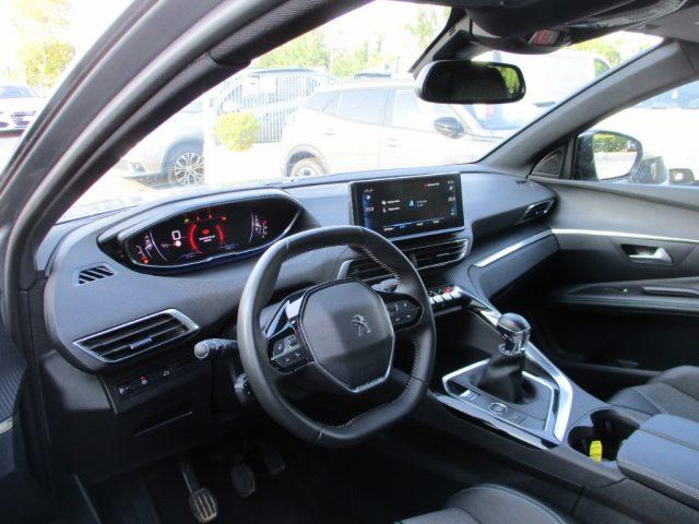 PEUGEOT 3008 PureTech Turbo 130 S&S Allure Pack