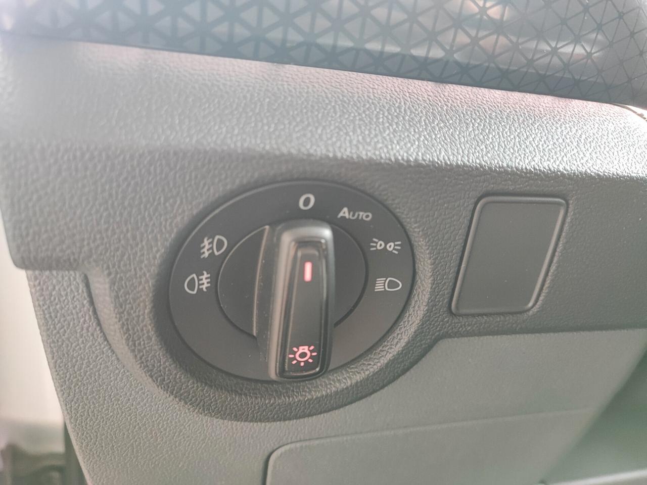 Volkswagen T-Cross 1.6 TDI DSG SCR Style BMT