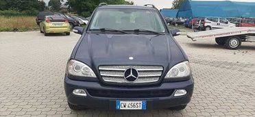 Mercedes-Benz Classe M ML 270 turbodiesel cat CDI SE Leather