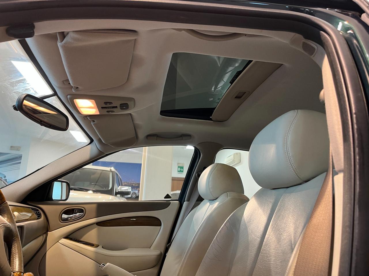 Jaguar S-Type 3.0 auto V6 24V 20.000 km