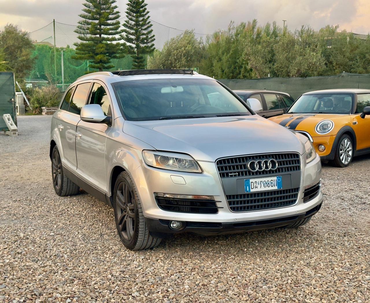 Audi Q7 3.0 V6 TDI 233CV quattro tiptronic