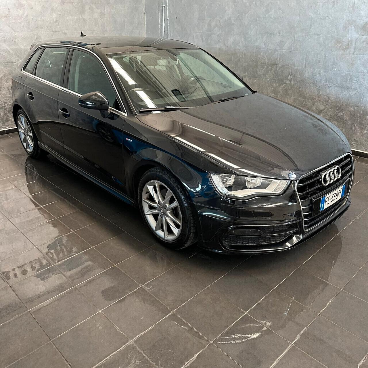 Audi A3 1.6 TDI S-LINE S-TRONIC