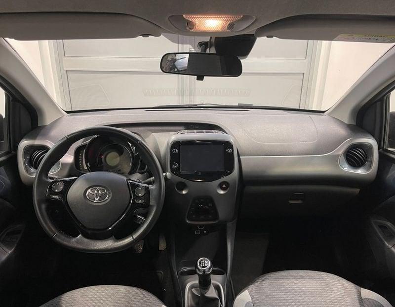 Toyota Aygo Connect 1.0 VVT-i 72 CV 5 porte x-play