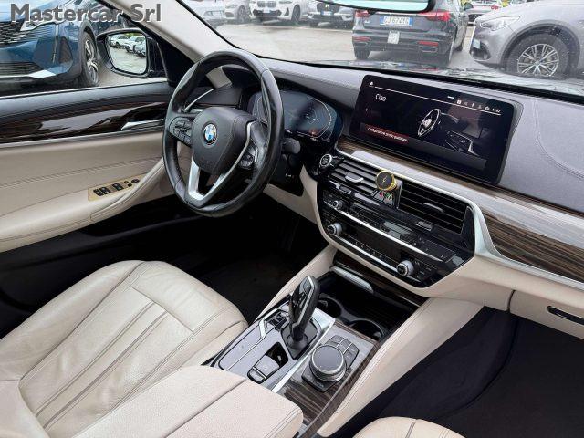 BMW 540 LCI 540d mhev 48V xdrive Luxury auto - GG154PZ