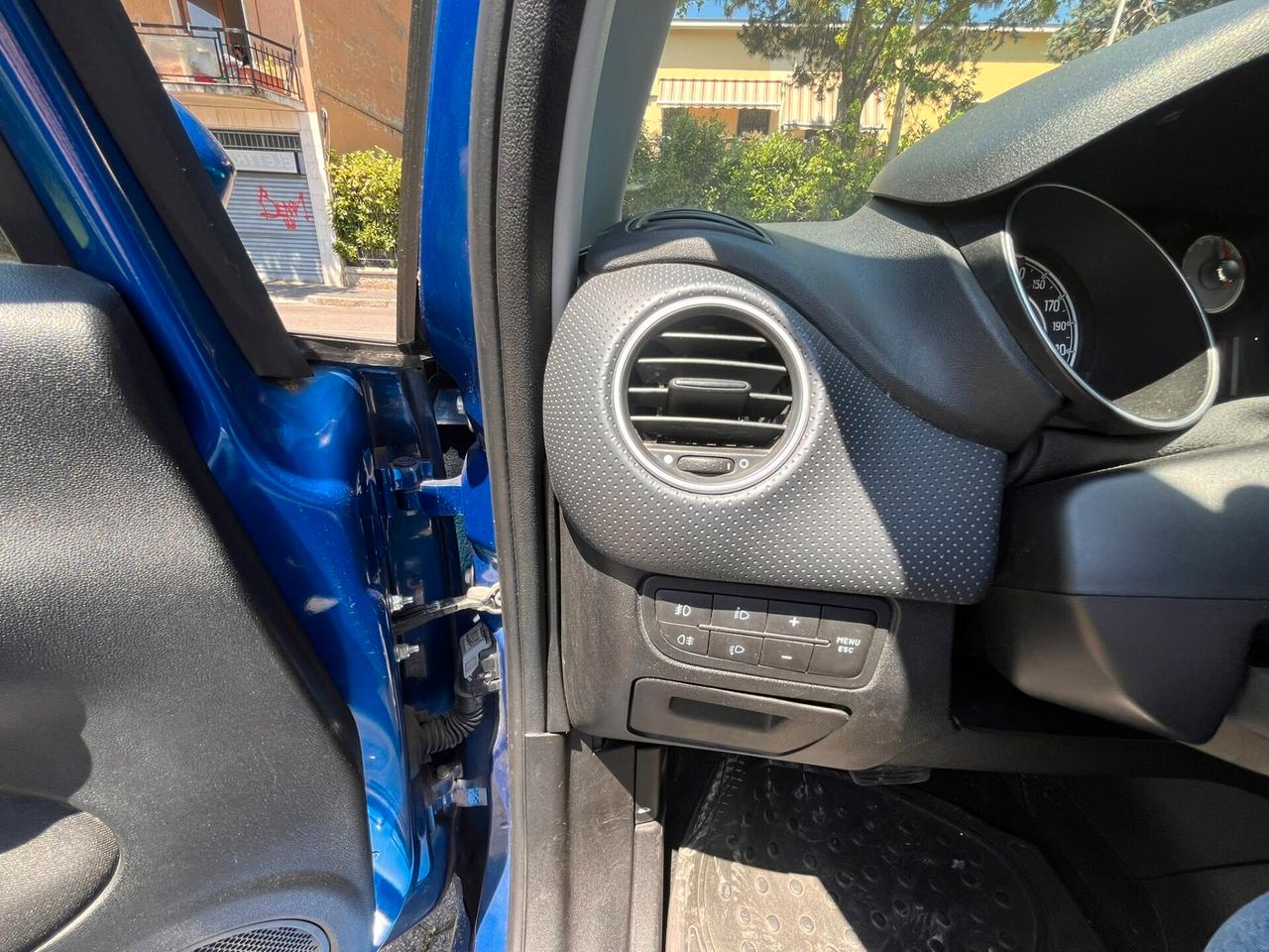 Fiat Punto Evo 1.4 5p S&S Dualogic MyLife - 2011^