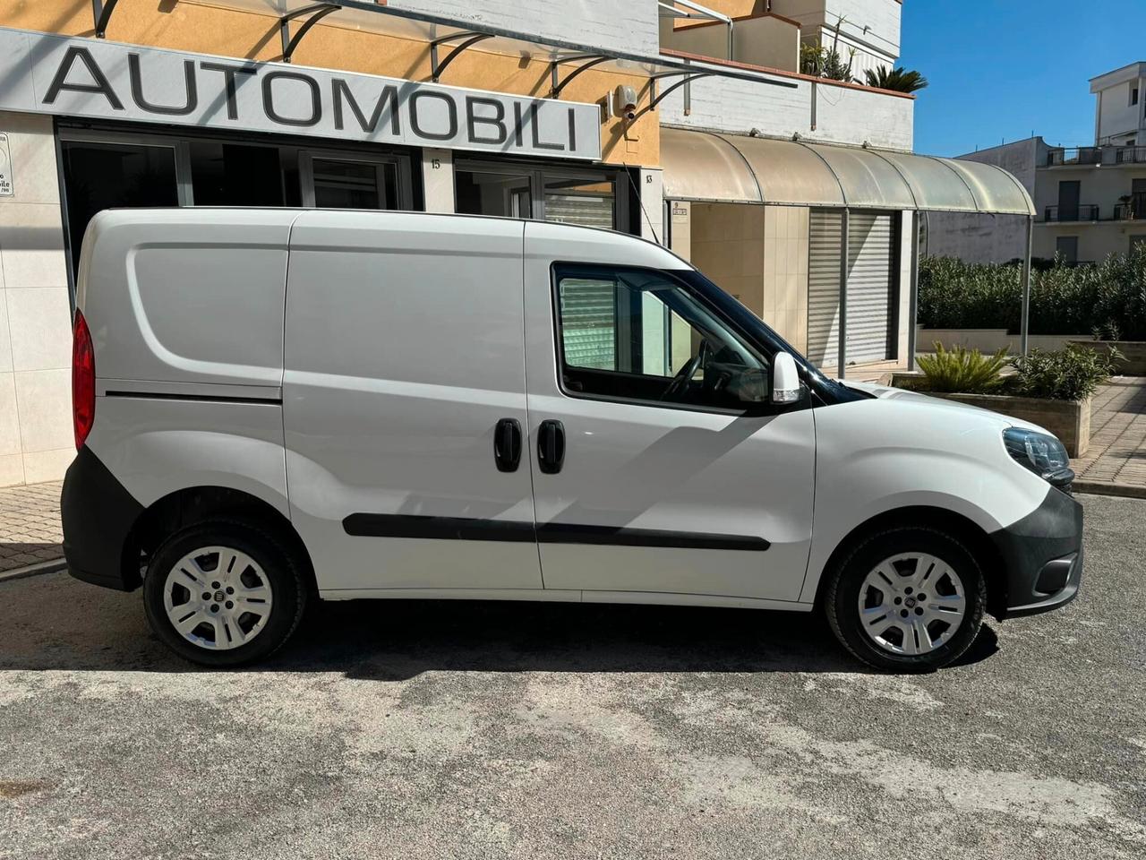 FIAT DOBLO CARGO FURGONE 1.3 MJ 95 CV. 2 POSTI PERFETTA