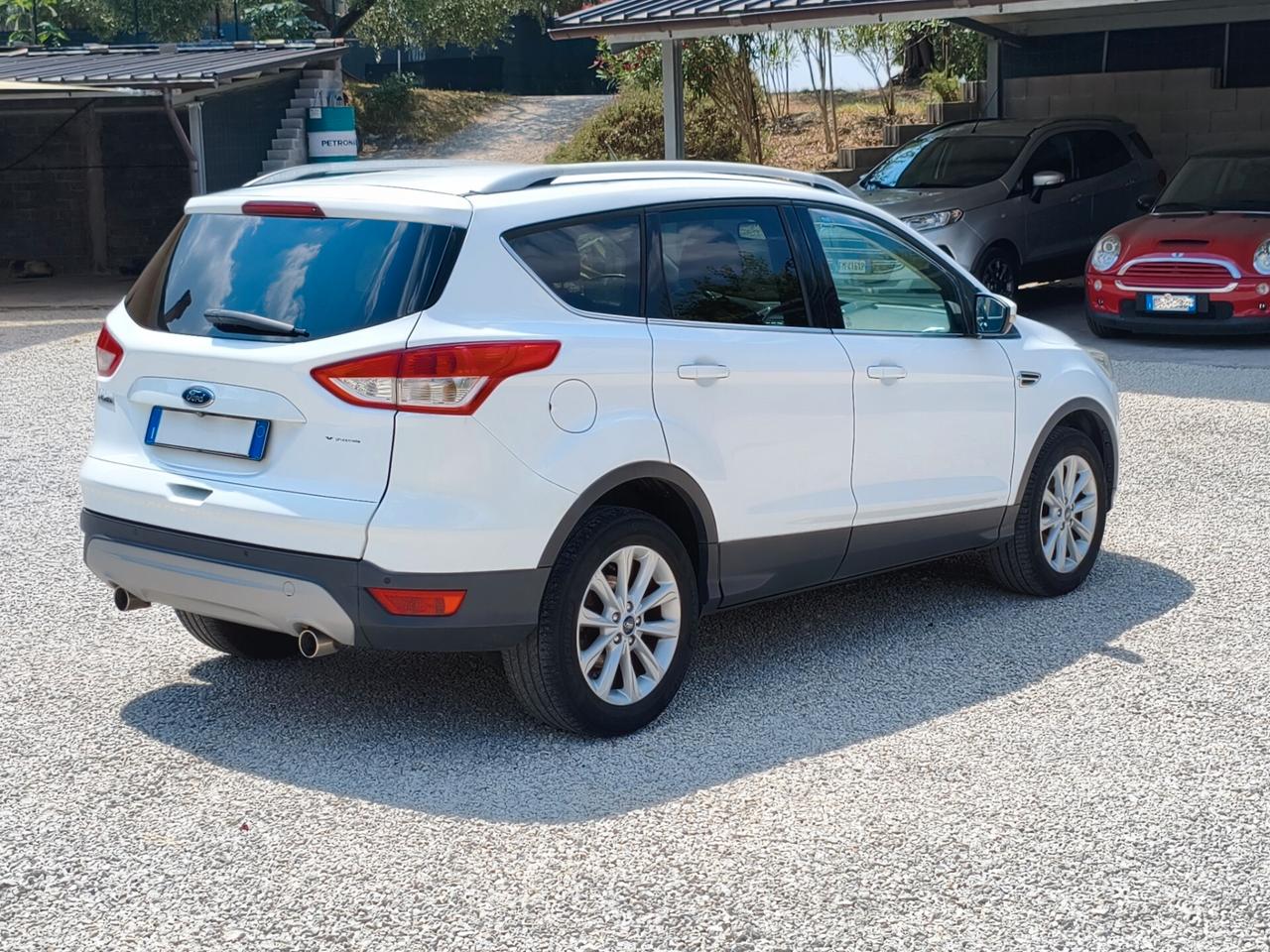 Ford Kuga 2.0 TDCI 120 CV S&S 2WD Titanium