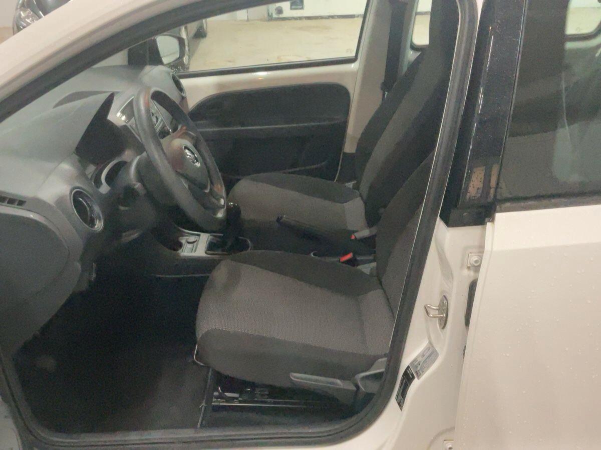 Volkswagen up! 1.0 5p. move