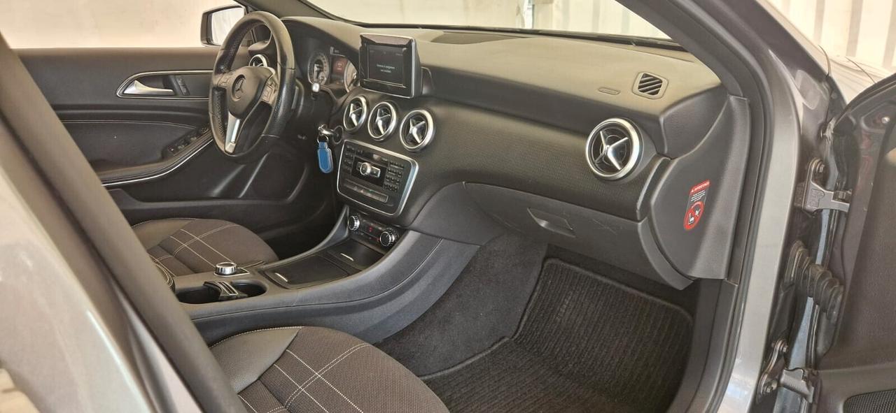 MERCEDES BENZ A 180D 1.5 110CV SPORT 2014