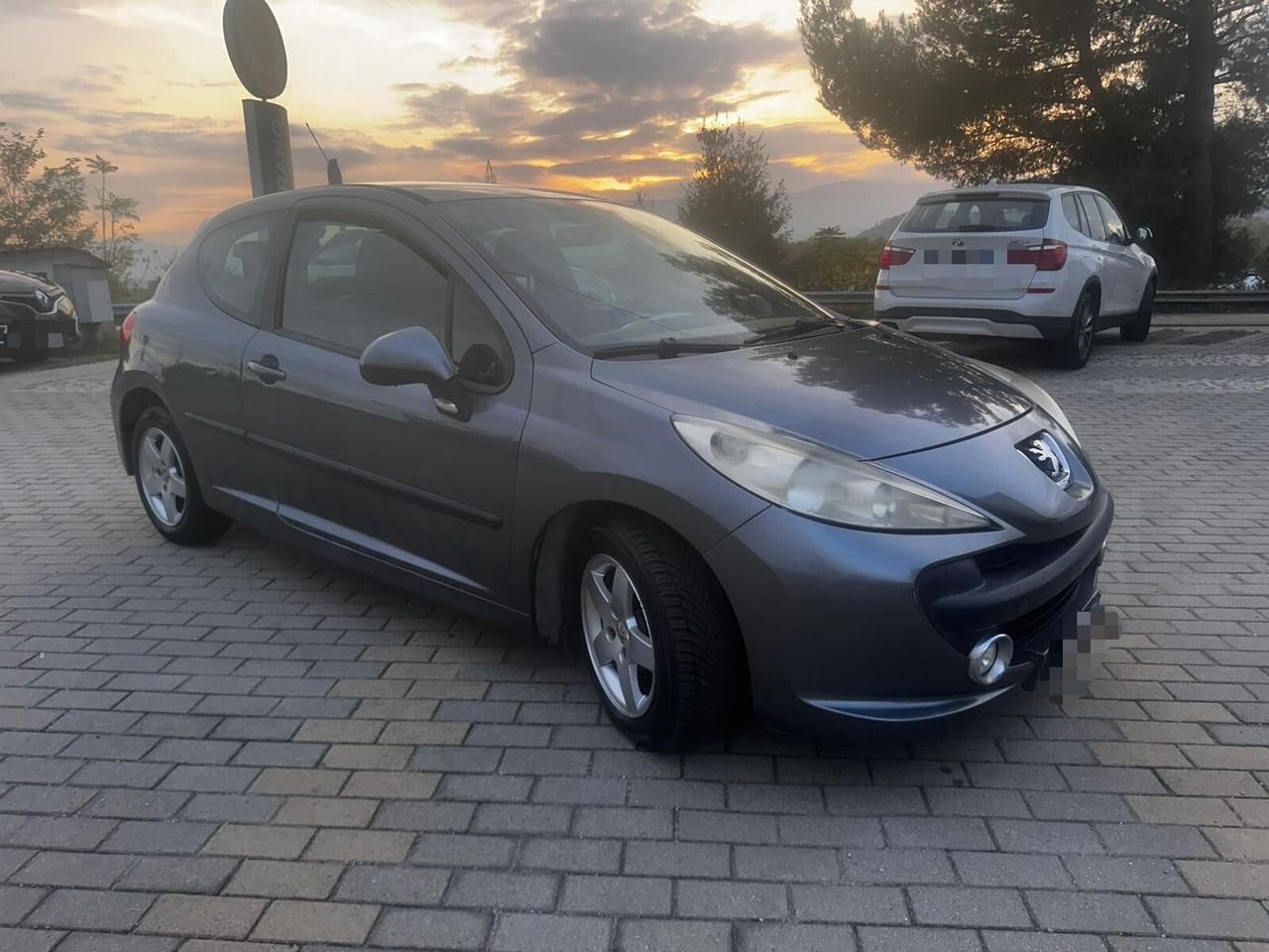 Peugeot 207 1.4 HDi 70CV 3p. Adatta neopatentati