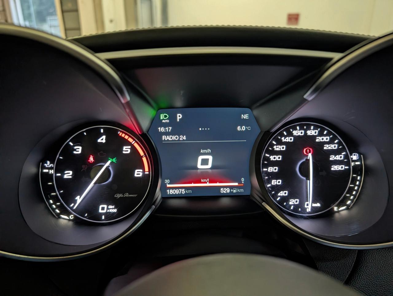 Alfa Romeo Giulia 2.2 Turbodiesel 210 CV AT8 AWD Q4 Veloce