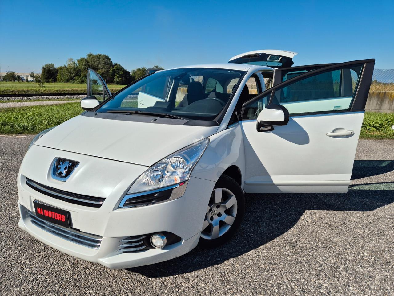 Peugeot 5008 1.6 HDi 112CV 89600 KM!! MY 2013 UNIPROPRIETARIO