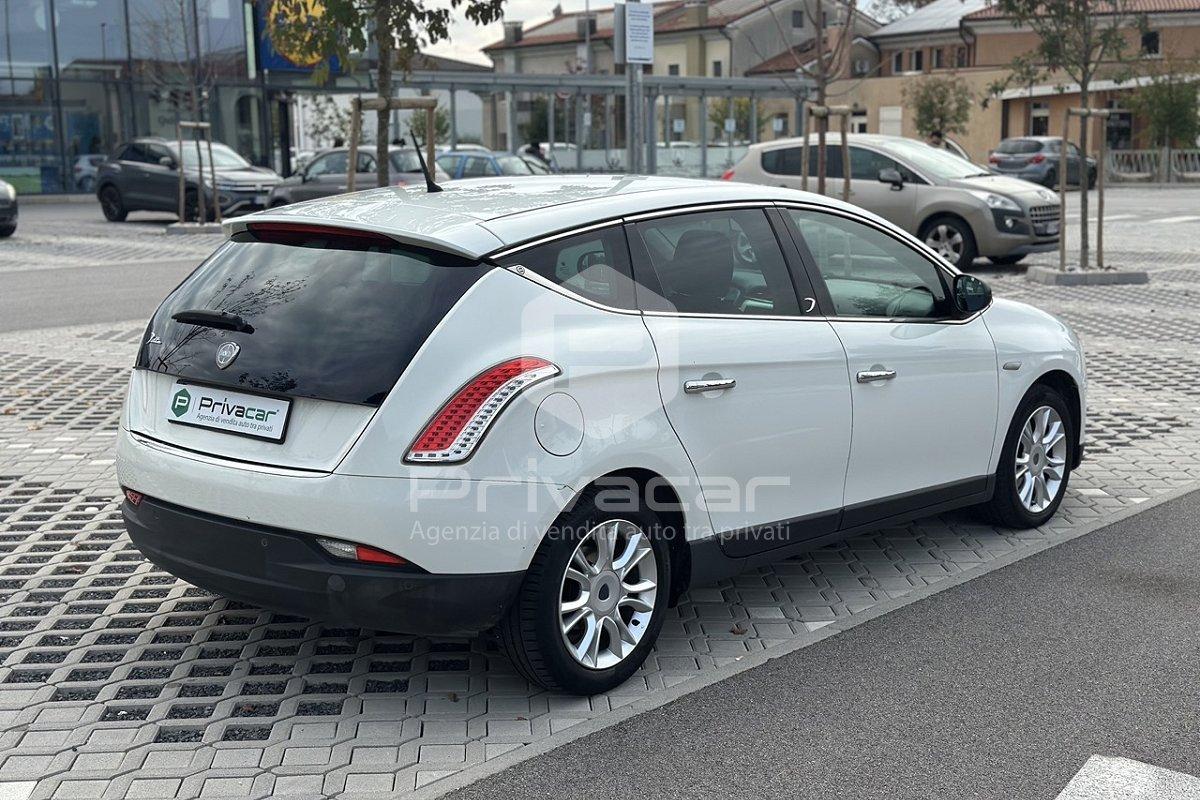 LANCIA Delta 1.6 MJT DPF Silver