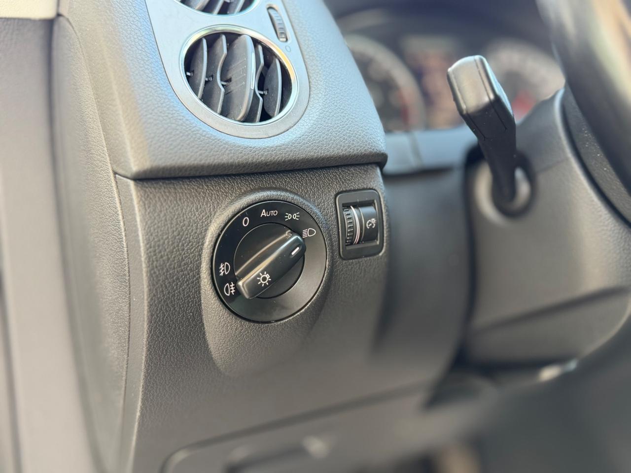 Volkswagen Tiguan 2.0 TDI DPF 4MOTION DSG Sport & Style