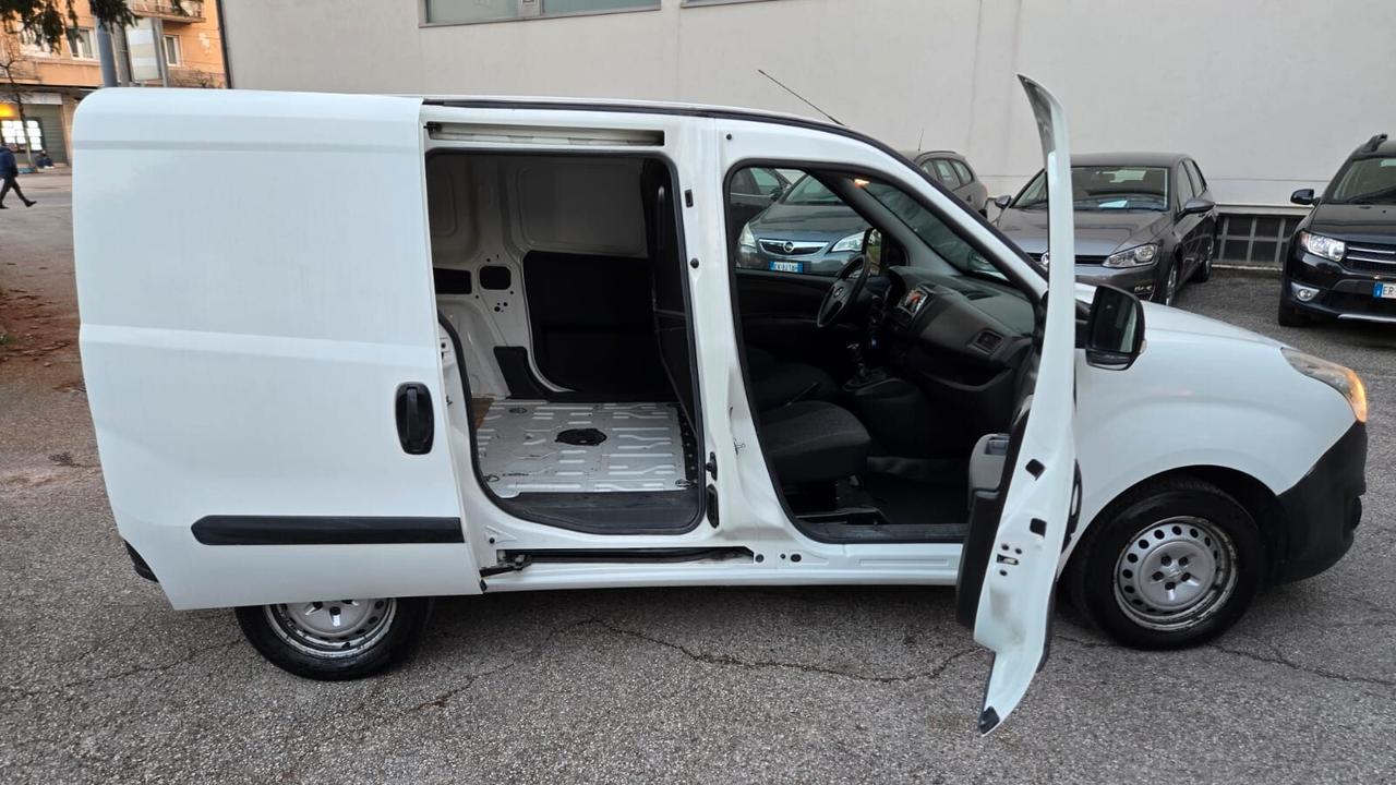 Opel Combo 1.6 CDTI 105CV Van (1000kg)Diesel E6