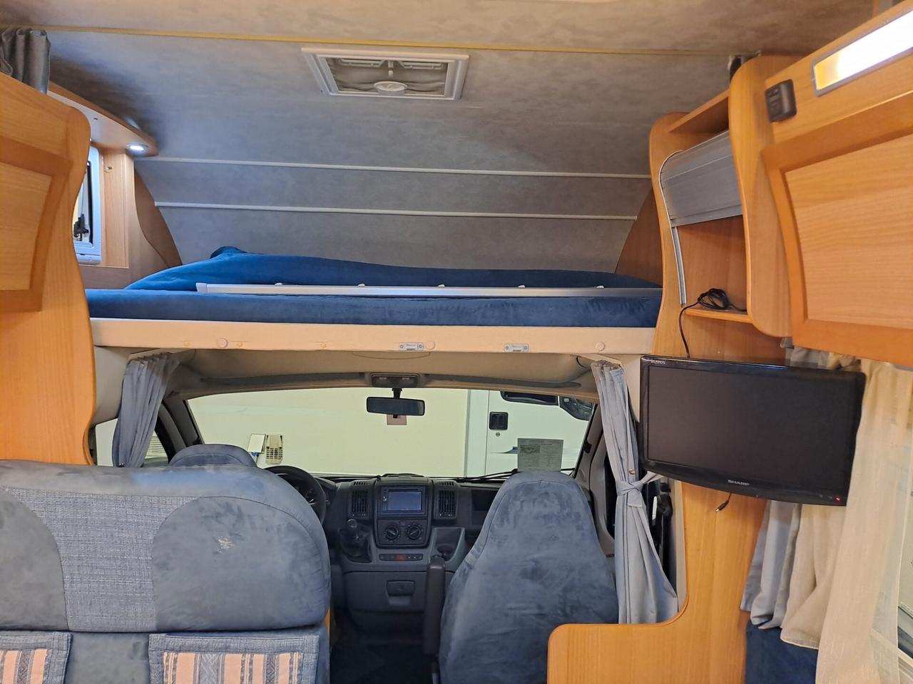 CAMPER MCLOUIS TANDY 640