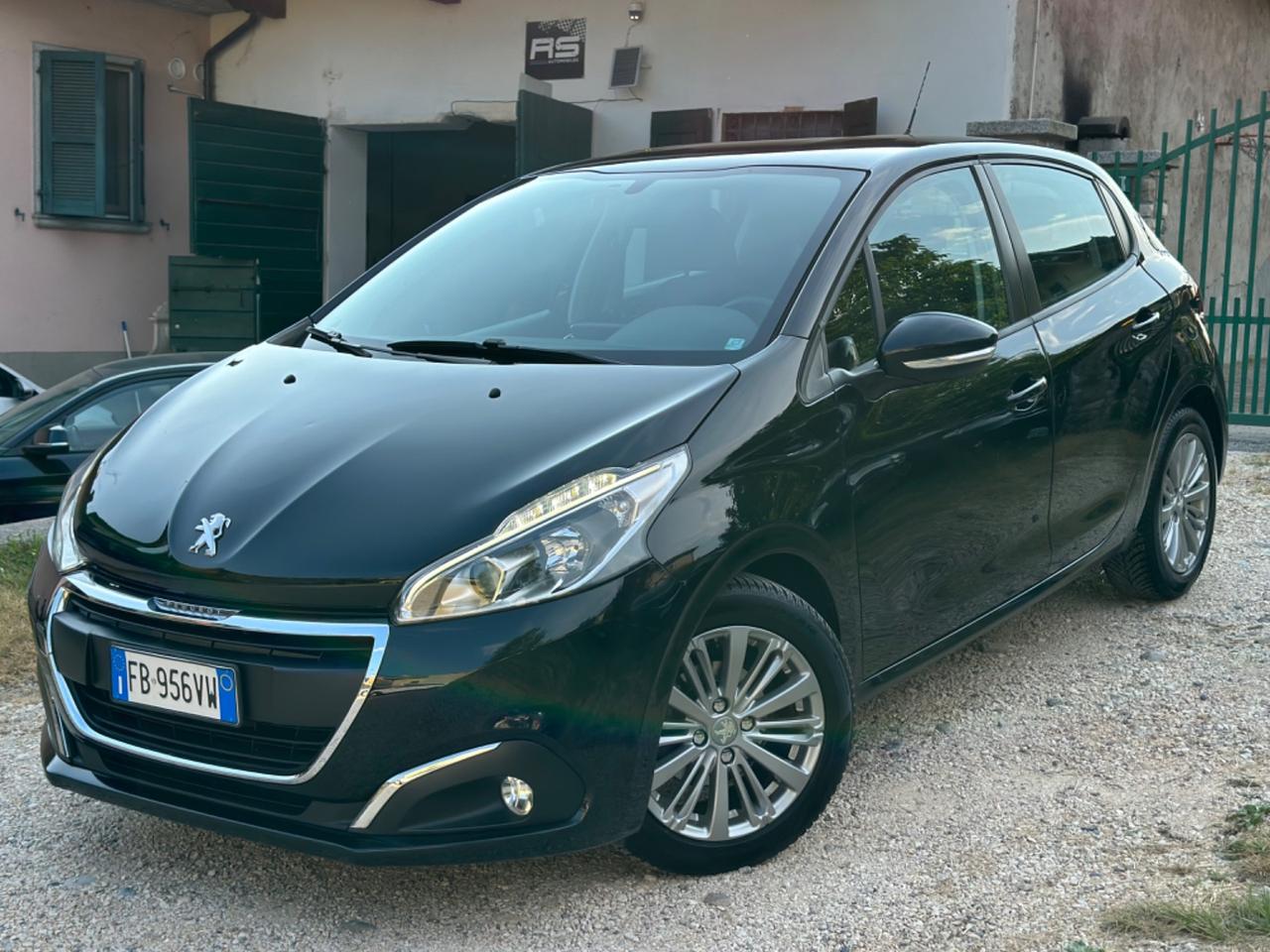 Peugeot 208 82 5P ALLURE NEOPAT KMCERT UNICOPR
