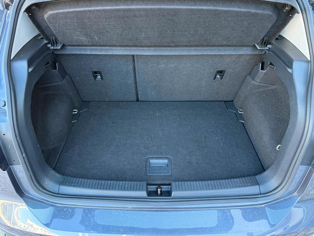 Volkswagen T-Cross 1.0 TSI 110 CV DSG - OK NEOPATENTATI