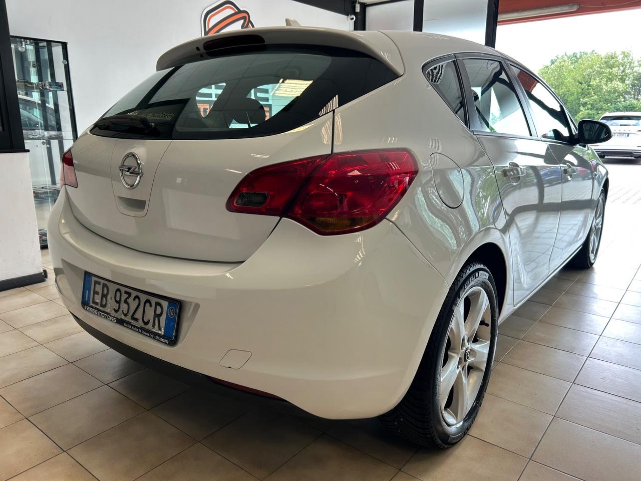 Opel Astra - 2010 1.4 GPL 100cv