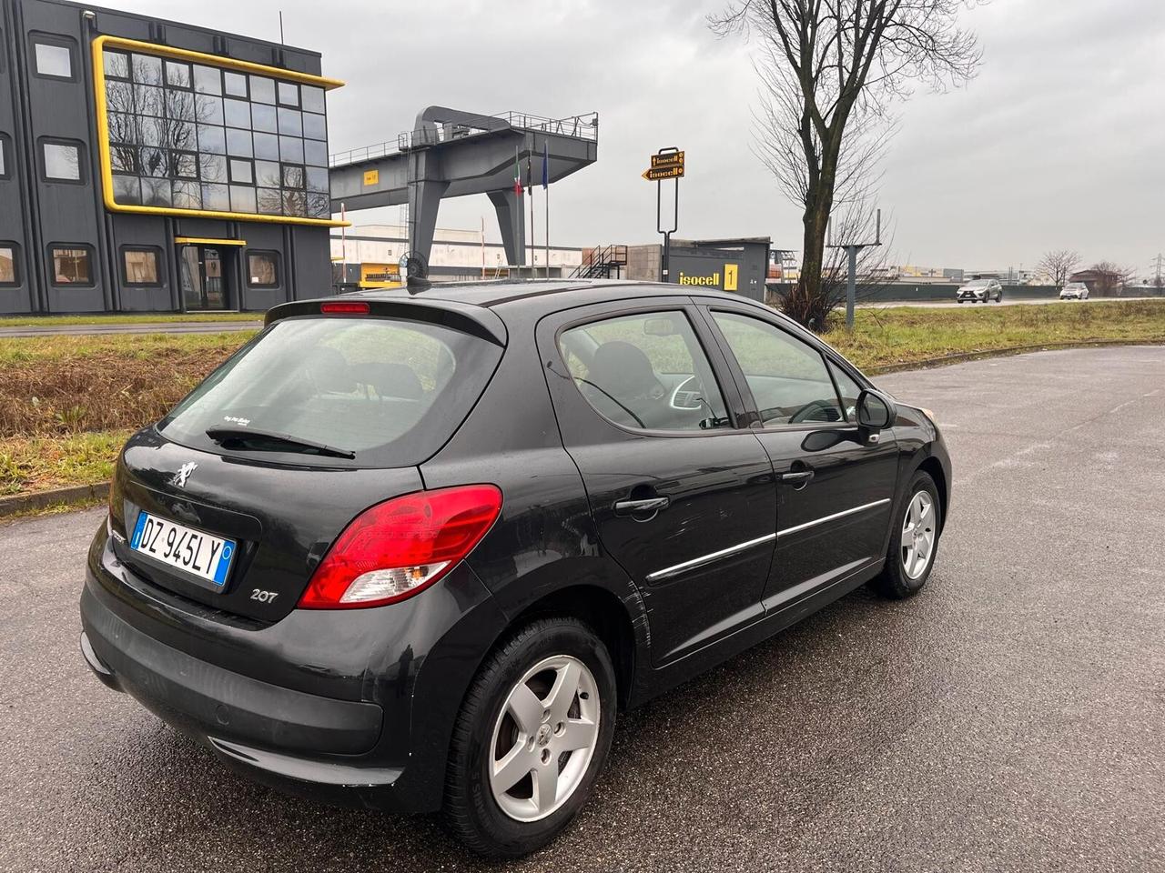 Peugeot 207 1.4 HDi 70CV 5p. X Line