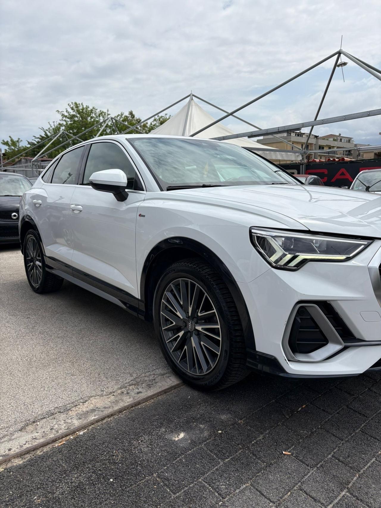 Audi Q3 35 TDI S tronic line edition