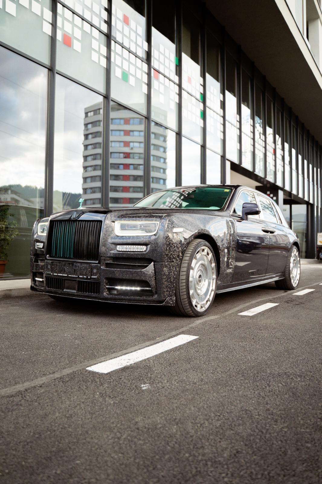 Rolls Royce Phantom 6.7 EWB