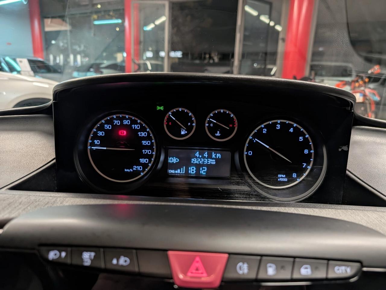 Lancia Ypsilon 0.9 TwinAir 85 CV 5 porte Metano Ecochic Silver