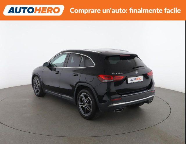 MERCEDES-BENZ GLA 200 d Automatic Premium