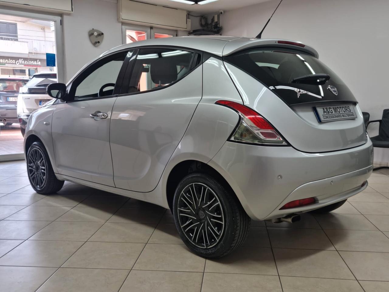 LANCIA YPSILON 1.2 69cv GOLD
