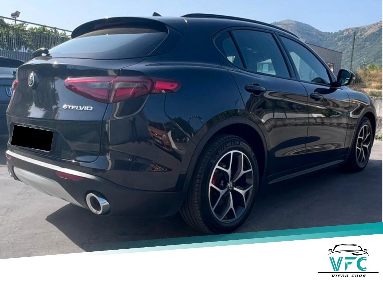 Alfa Romeo Stelvio 2.2 Turbodiesel 160 CV AT8 RWD Business