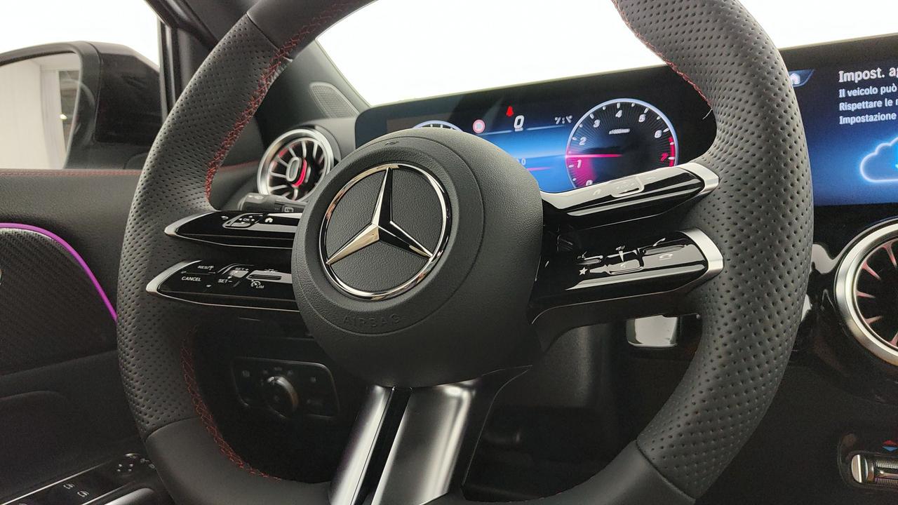 Mercedes-Benz GLA 180 Automatic