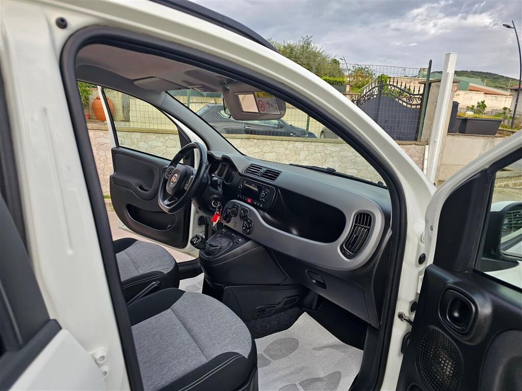 FIAT PANDA 1.2 69cv E6 Lounge AZIENDALE