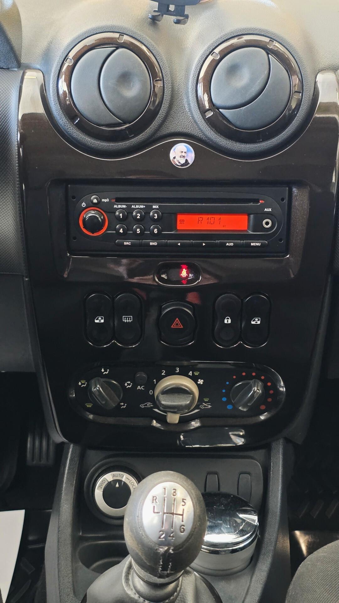 Dacia Duster 1.5 dCI 110CV 4WD + GANGIO TRAINO e BLOCCO DIFFERENZIALE