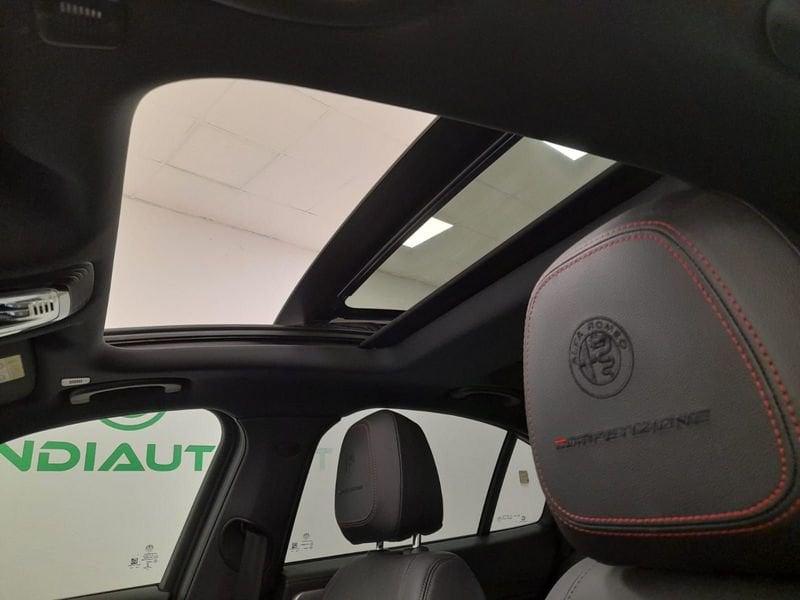Alfa Romeo Giulia 2.0 T 280cv Competizione AT8 Q4