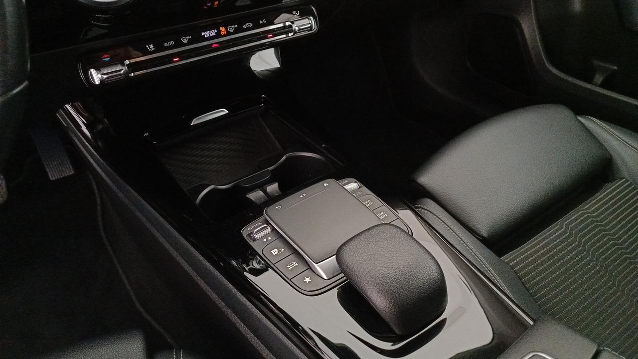 Mercedes-Benz Classe A - W177 2018 - A 180 Sport auto